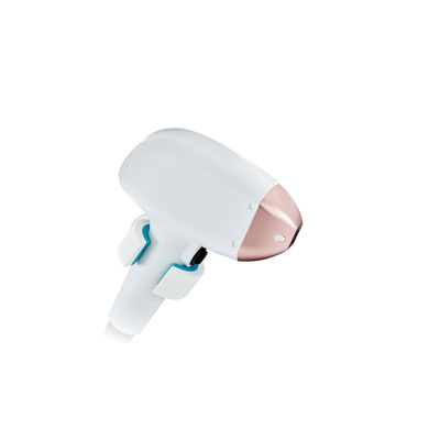 1600-2400W সিই আইএসও 755 808 940 1064nm চুল অপসারণের জন্য 4 ওয়েভ ডায়োড লেজার আইস টাইটানিয়াম উপলব্ধ
